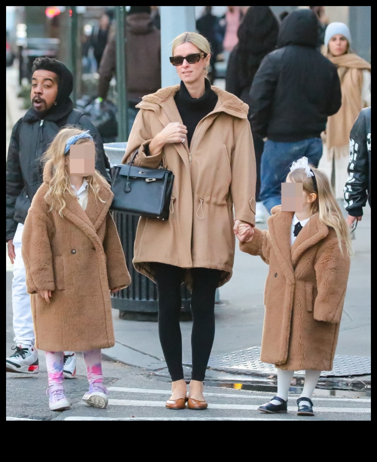 אלגנטיות אורבנית: נווט בנוף העירוני בהרכבים מסוגננים