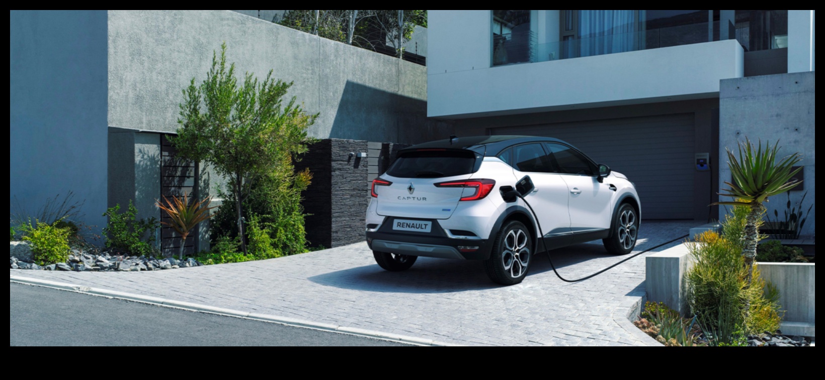 חלוצי פלאג-אין: בעלי חזון מעצבים את עתיד התחבורה החשמלית