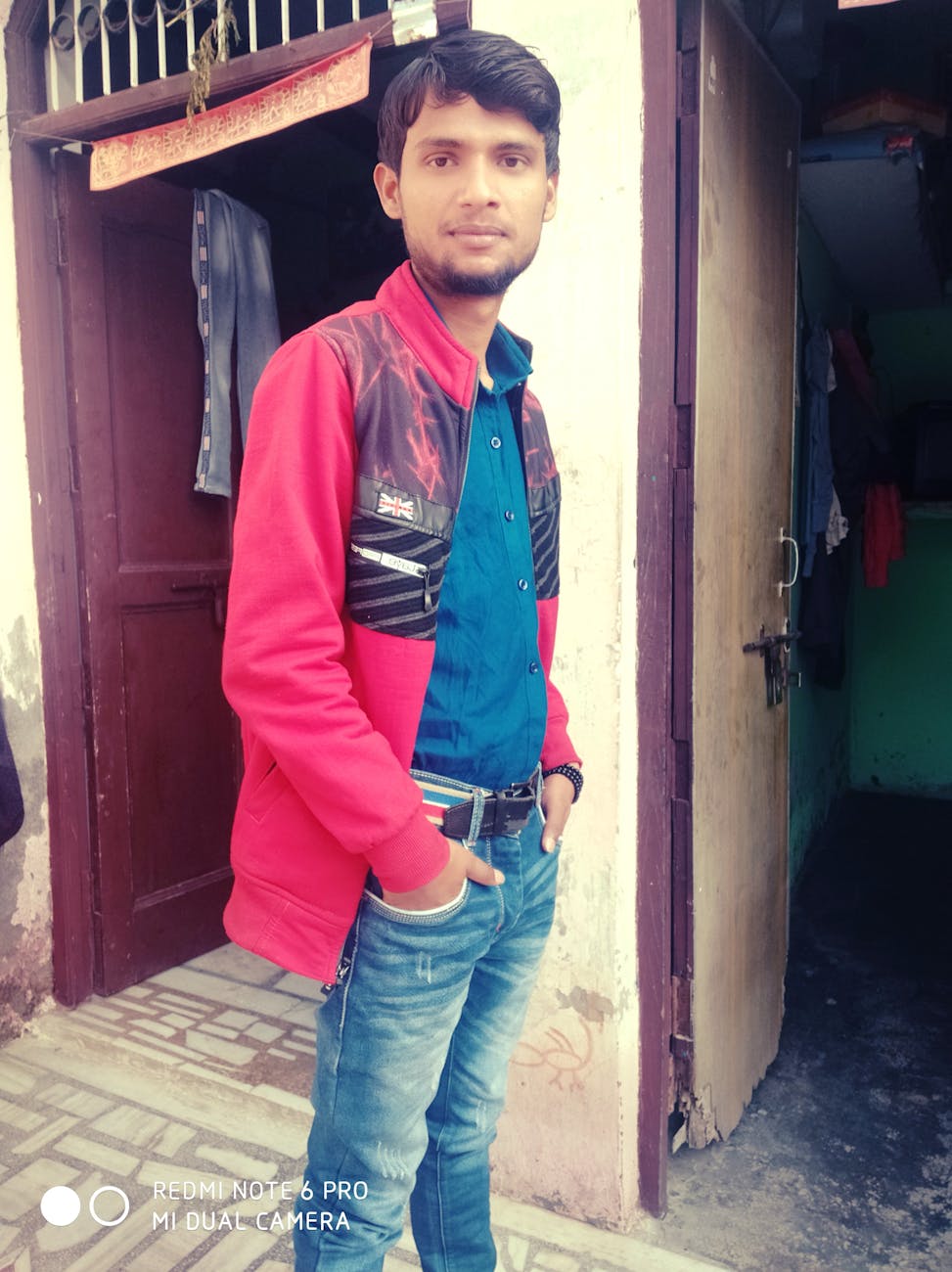 קעקוע של נמר בסגנון ריאליסטי.