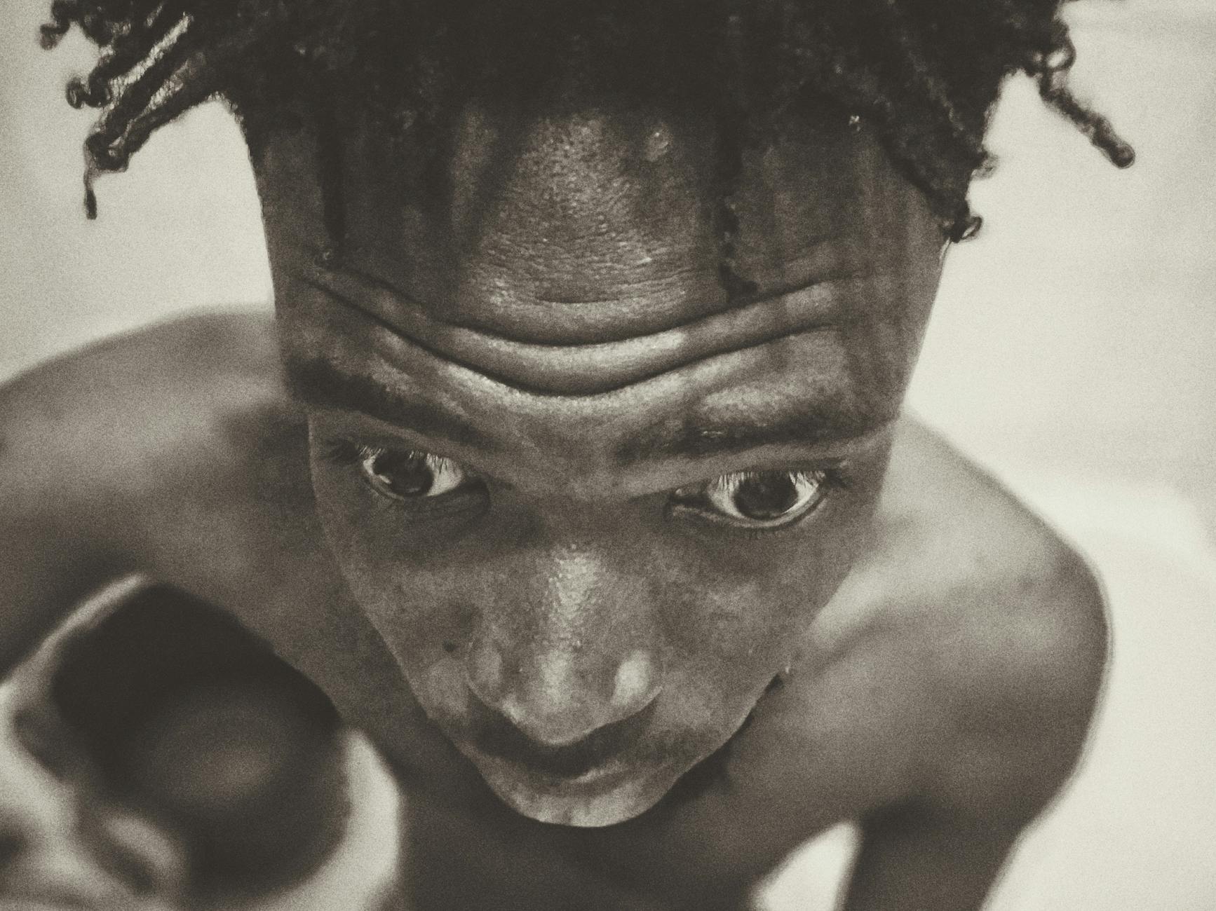 קעקוע של נוף הררי בסגנון ריאליסטי.