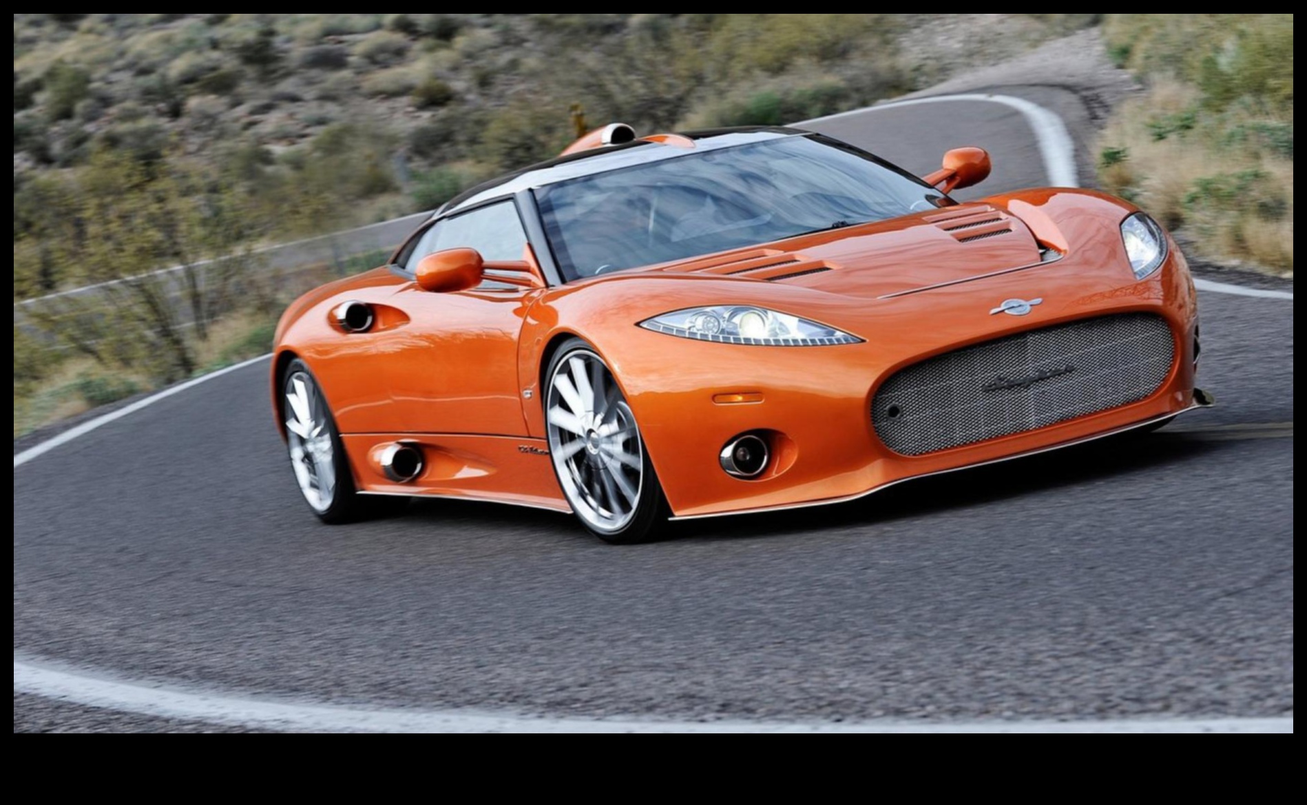 סמלי נתיב מהיר: מכוניות ספורט שמשאירות רושם מתמשך