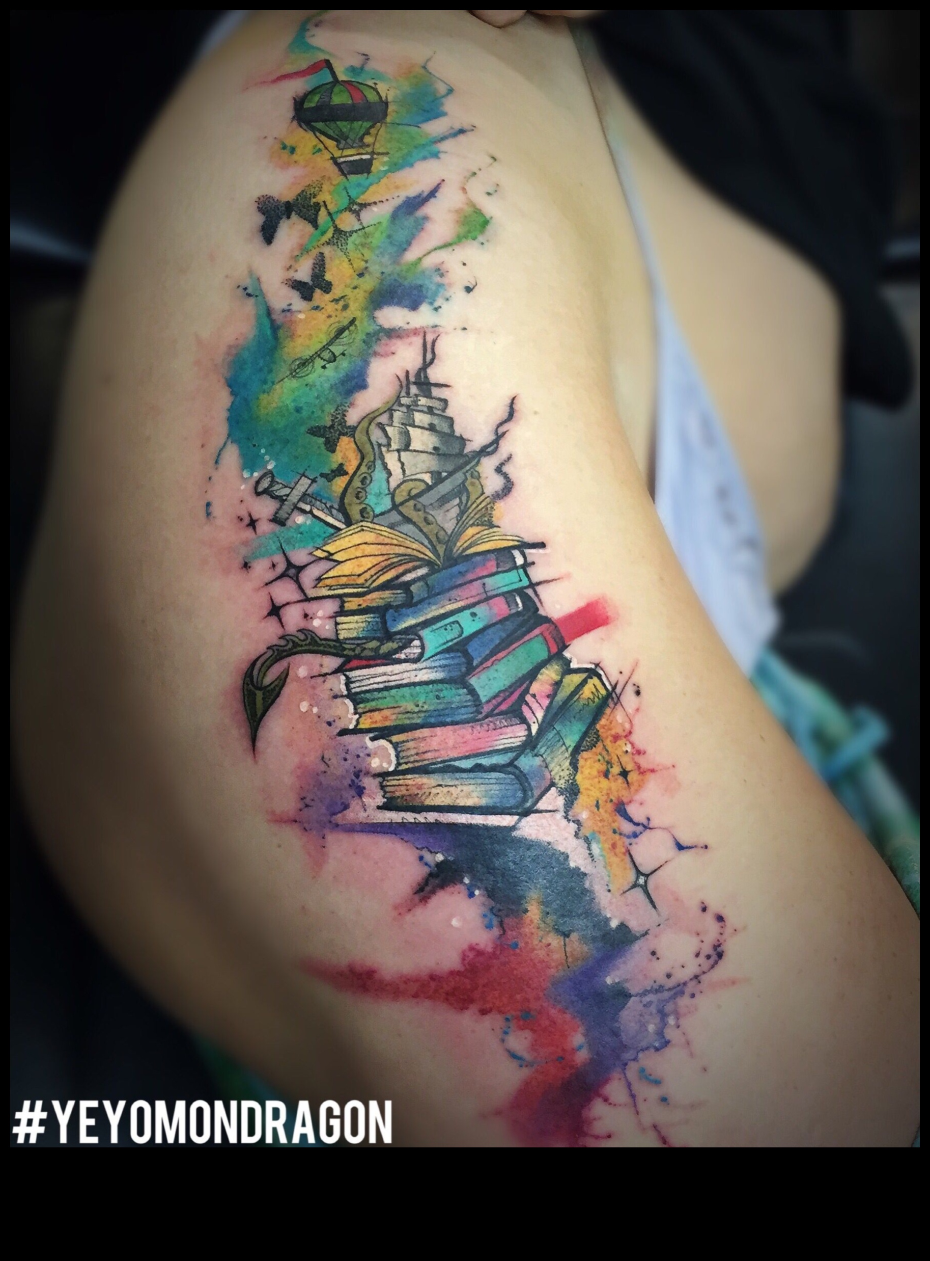 צלול לתוך Chroma: קעקועים בצבעי מים שמספרים סיפורים