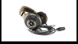 מצוינות אקוסטית: אודיו אלקטרוני בעל ביצועים גבוהים לאוזניים בעלות אבחנה