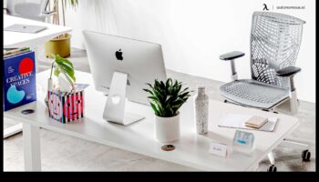 עיצוב שולחני מחשב נייד: אביזרים ליצירת סביבת עבודה פרודוקטיבית